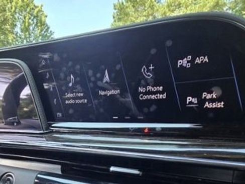 Used 2022 Cadillac Escalade ESV Premium Luxury w/ Performance Package image 42