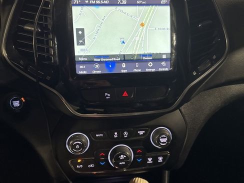 Used 2020 Jeep Cherokee Limited w/ Trailer Tow Group image 21