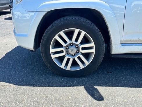 Used 2013 Toyota 4Runner Limited w/ Convenience Pkg AWD/4WD image 9