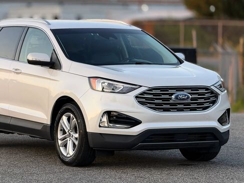 Used 2019 Ford Edge SEL w/ Equipment Group 201A AWD/4WD image 15