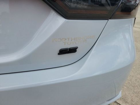 Used 2023 Toyota Camry SE FWD image 10