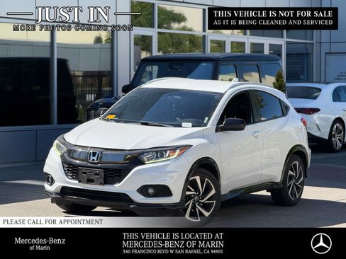 Used 2019 Honda HR-V Sport image 2
