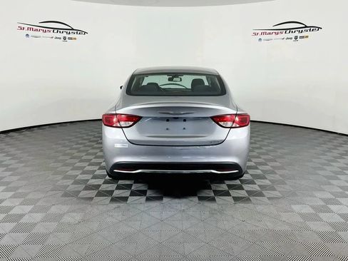 Used 2016 Chrysler 200 Limited FWD image 7
