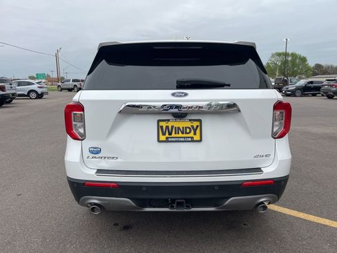 Used 2024 Ford Explorer Limited w/ Limited Technology Package image 7