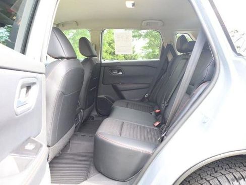 Certified 2025 Nissan Rogue SV AWD/4WD image 20
