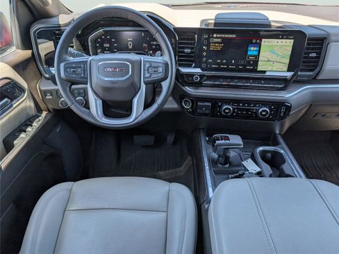 Used 2024 GMC Sierra 1500 SLT w/ SLT Premium Package AWD/4WD image 28