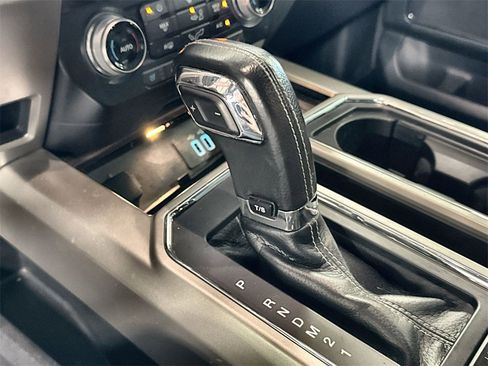 Used 2016 Ford F150 Lariat w/ Equipment Group 502A Luxury image 23