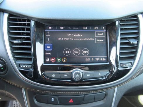 Certified 2022 Chevrolet Trax LT w/ LT Convenience Package AWD/4WD image 27