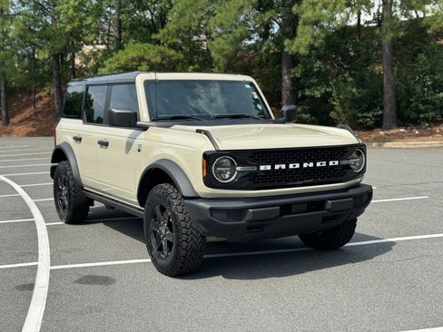 Used 2025 Ford Bronco Big Bend AWD/4WD image 16
