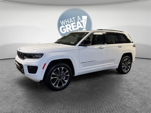 Used 2023 Jeep Grand Cherokee Overland image 8