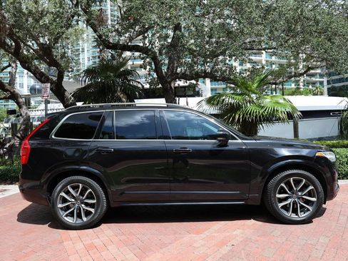 Used 2018 Volvo XC90 T6 Momentum w/ Convenience Package AWD/4WD image 25