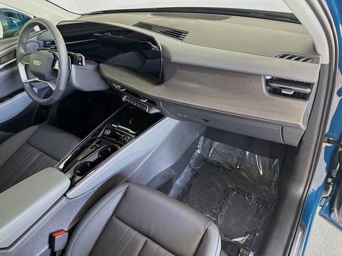 New 2026 Audi Q3 quattro 2.0T AWD/4WD image 30