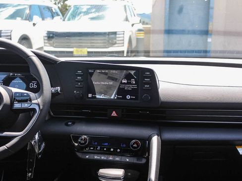 New 2026 Hyundai Elantra SEL Sport Premium FWD image 18