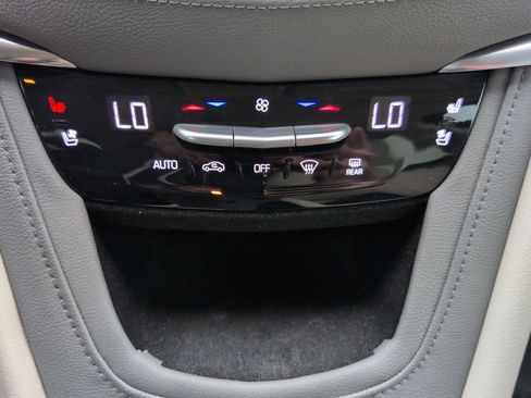 Used 2017 Cadillac XT5 Premium Luxury image 30