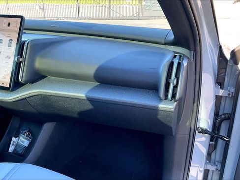 New 2025 Volvo EX30 Ultra w/ Protection Package Premier image 28