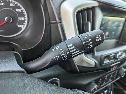 Used 2018 GMC Terrain SLE image 33