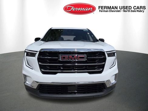 Used 2026 GMC Acadia Elevation w/ Elevation Premium Package FWD image 8