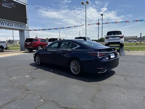 Used 2025 Lexus ES 350 Ultra Luxury w/ Accessory Package (Z1) FWD image 3