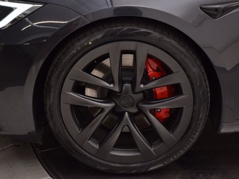 Used 2024 Tesla Model S Plaid image 11