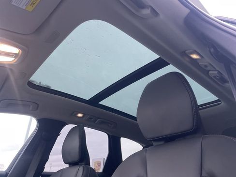 Certified 2023 Volvo XC60 B5 Ultimate image 20