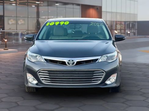 Used 2013 Toyota Avalon XLE image 3