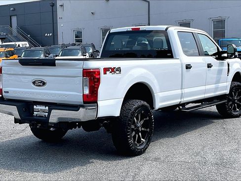 Used 2018 Ford F250 XL w/ Power Equipment Group AWD/4WD image 13