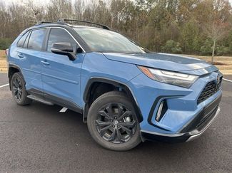 Used 2025 Toyota RAV4 XSE video 2