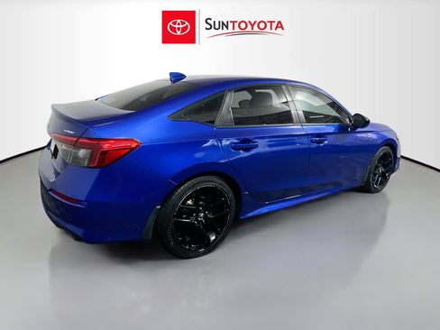 Used 2023 Honda Civic Sport image 4