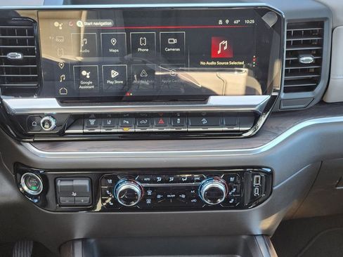 New 2025 GMC Sierra 3500 SLT w/ SLT Premium Package AWD/4WD image 23