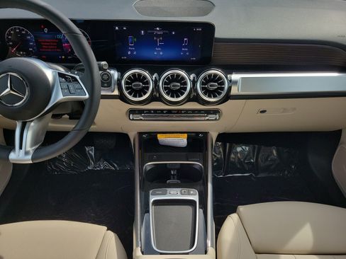 Certified 2026 Mercedes-Benz GLB 250 image 17