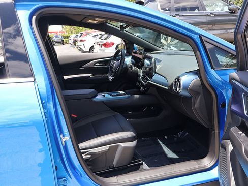 Used 2024 Chevrolet Equinox EV LT FWD image 30