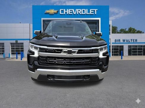 Used 2024 Chevrolet Silverado 1500 LT AWD/4WD image 4