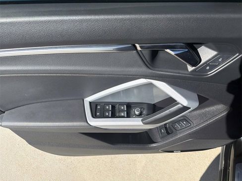 Used 2023 Audi Q3 2.0T Premium Plus w/ Premium Plus Package image 10
