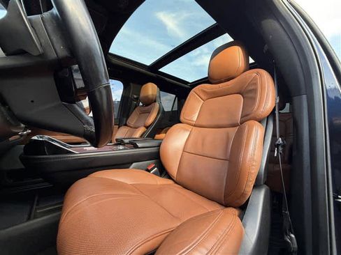Used 2021 Lincoln Navigator Reserve w/ Luxury Package image 7