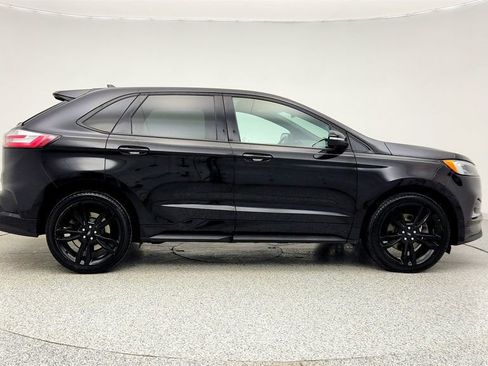 Used 2019 Ford Edge ST w/ Equipment Group 401A image 4
