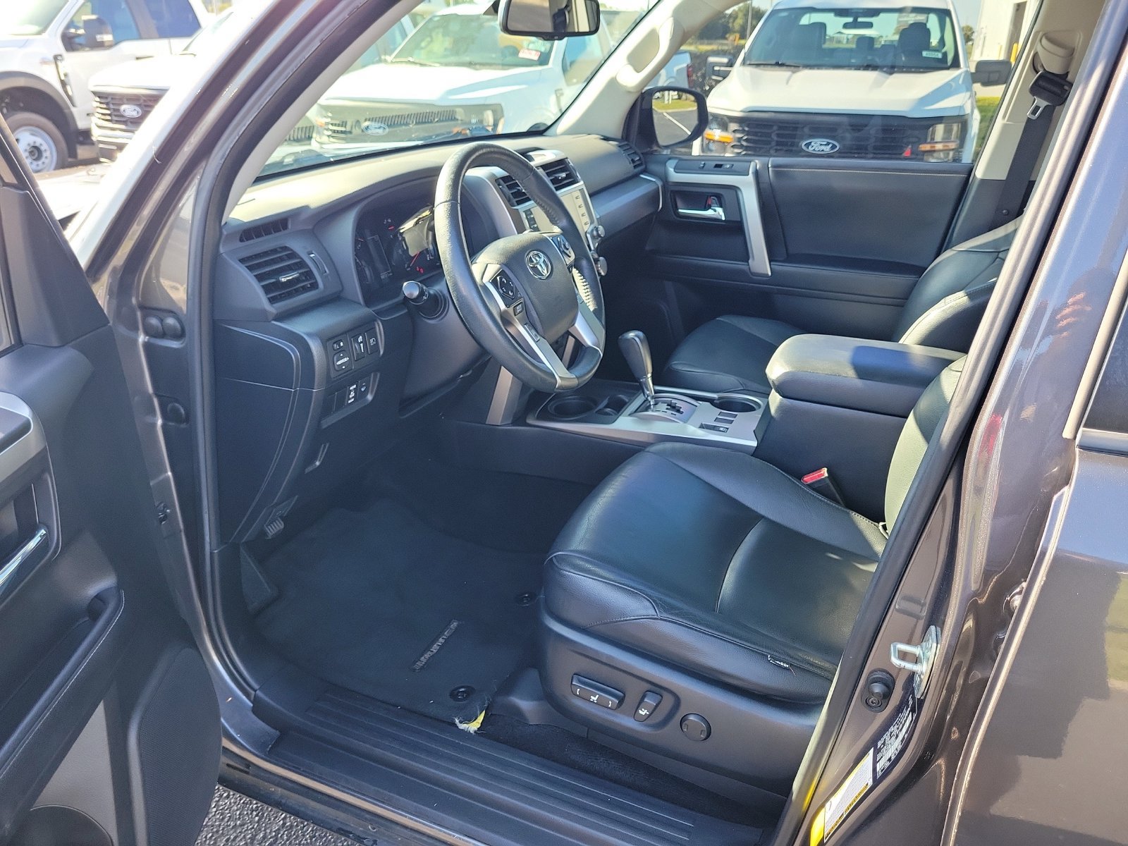 Used 2022 Toyota 4Runner SR5 RWD image 15