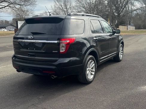 Used 2013 Ford Explorer XLT image 8
