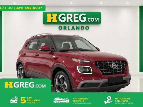 Used 2024 Hyundai Venue Limited FWD image 1