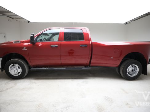 New 2026 RAM 3500 Tradesman AWD/4WD image 2