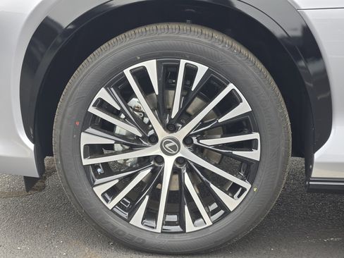 New 2026 Lexus RZ 350e 2WD w/ Technology Package image 8