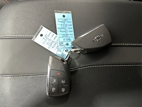 Used 2025 Chevrolet Traverse Z71 w/ Enhanced Driving Package image 40