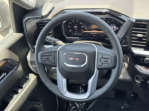 New 2026 GMC Sierra 1500 Elevation AWD/4WD image 8