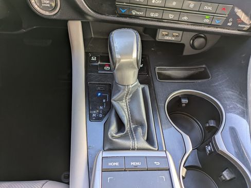 Used 2022 Lexus RX 350 AWD w/ 3500 lbs Tow Prep Package image 27