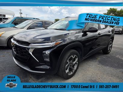 Certified 2025 Chevrolet Trax LT w/ Driver Confidence Package