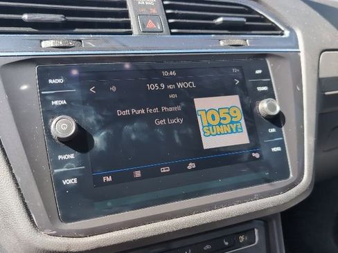 Used 2019 Volkswagen Tiguan SE image 13