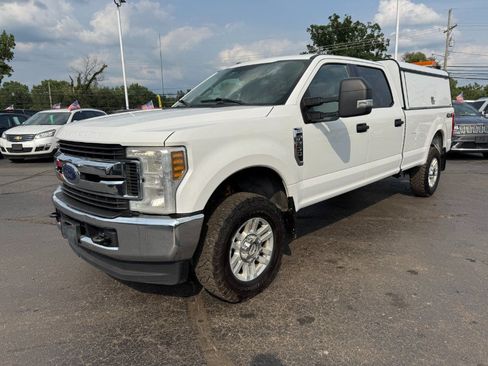 Used 2019 Ford F250 XLT w/ Camper Package AWD/4WD image 1