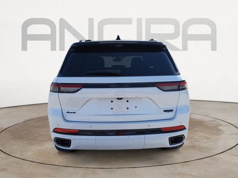 Certified 2024 Jeep Grand Cherokee Summit image 9