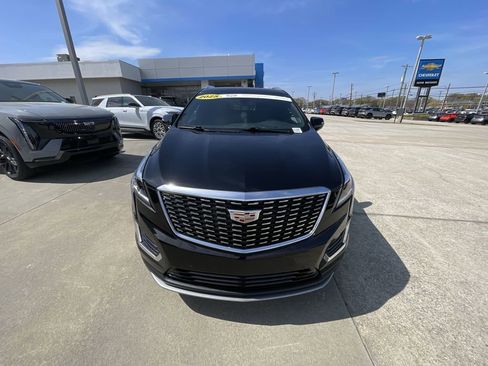 Used 2025 Cadillac XT5 Premium Luxury image 3