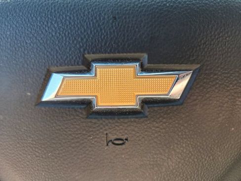 Used 2025 Chevrolet Silverado 1500 LT AWD/4WD image 33