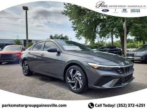 New 2025 Hyundai Elantra SEL w/ Cargo Package FWD image 1
